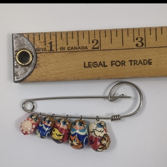 Matryoshka Doll Pin - Picture 5 of 5